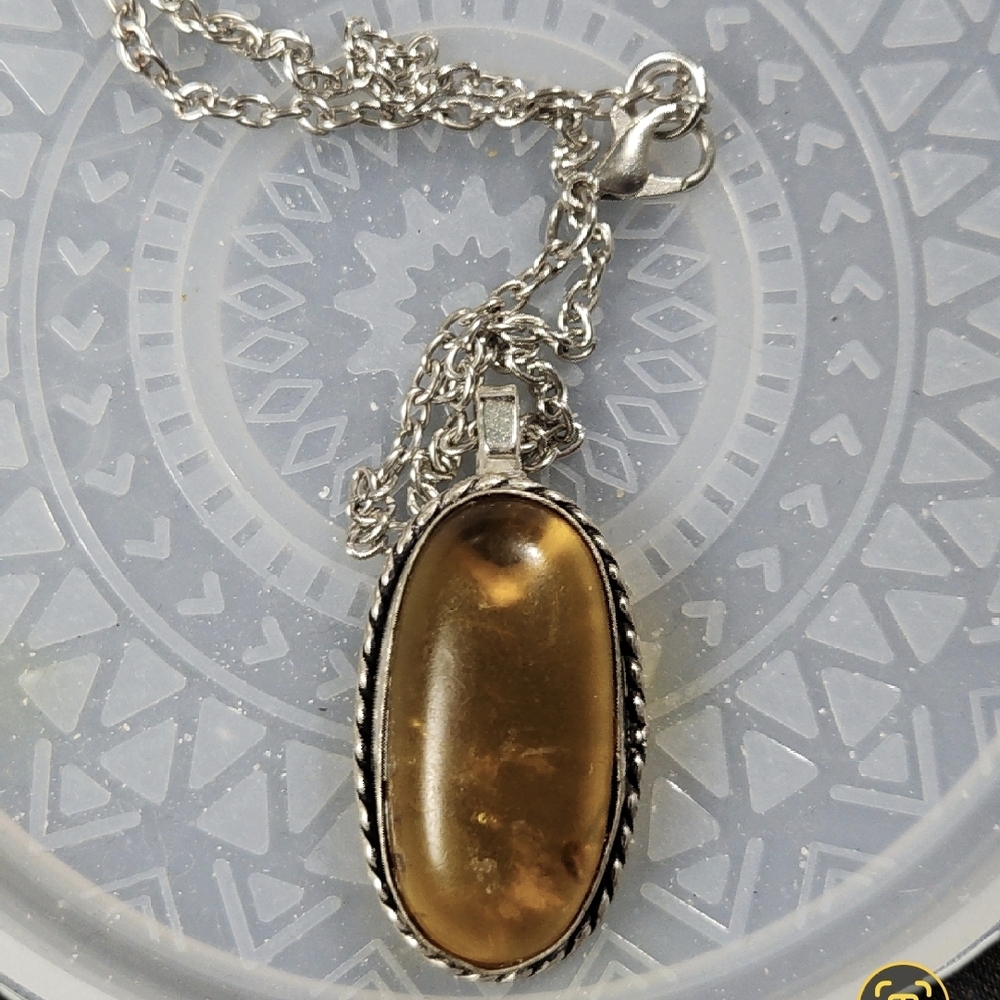 Elegant, Boho-Style,Long-Oval -Shapd Amber Cabo Pendant/Silver-Tone Ball Chain.